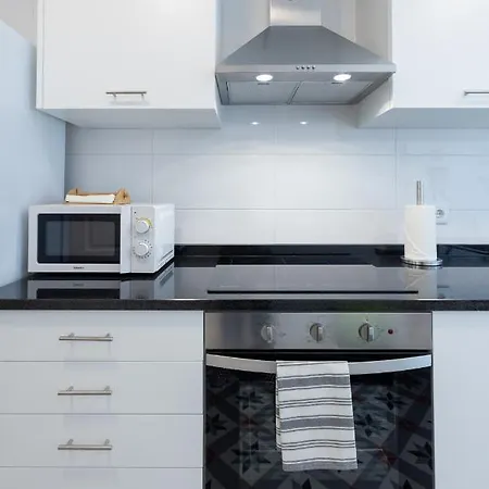 Casa Do Largo - Cozy Apartment In The City Center & With Ac-3